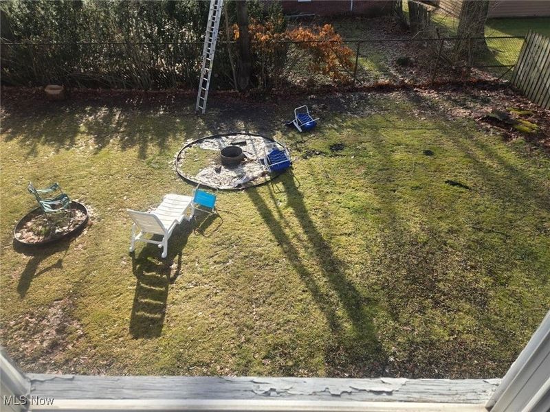 423 Bradley Lane, Youngstown, OH 44504 Photo 32