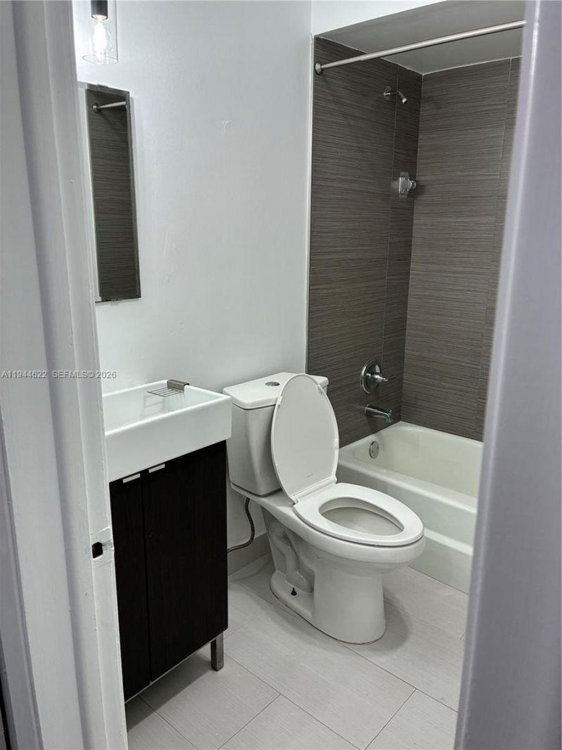 2481 SW 82nd Ave , Unit 203, Davie, FL 33324 Photo