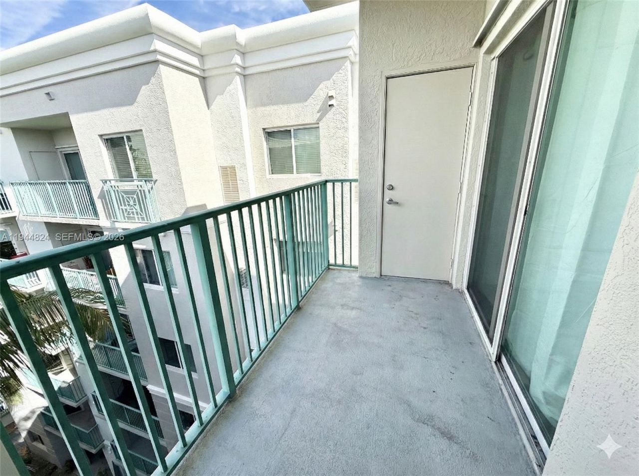 6001 SW 70th St, Unit 612, South Miami, FL 33143 Photo