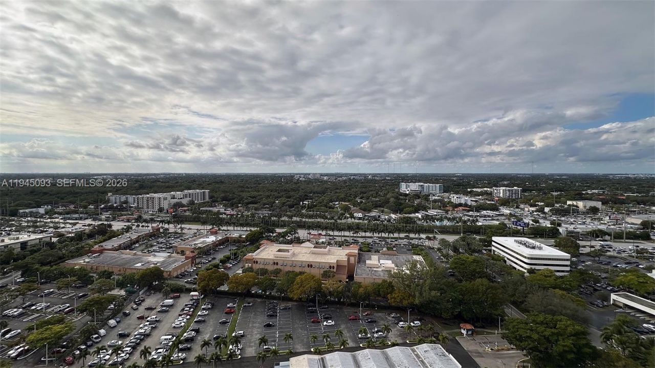 2750 NE 183rd St , Unit 2608, Aventura, FL 33160 Photo
