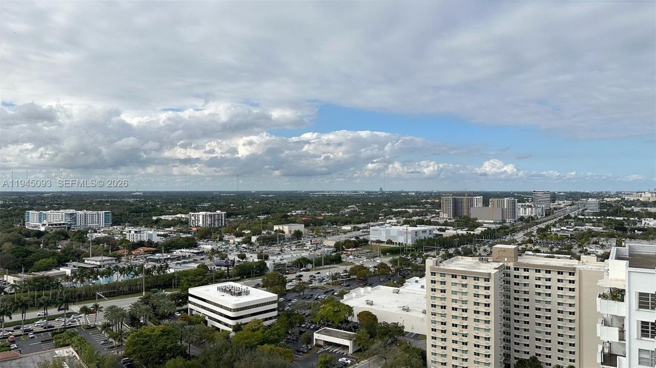2750 NE 183rd St , Unit 2608, Aventura, FL 33160 Photo