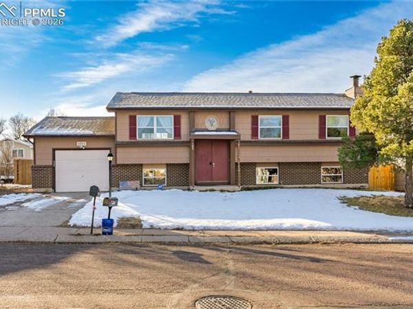 4935 Manzana Drive, Colorado Springs, CO 80911