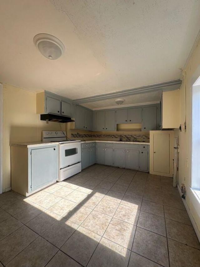 1850 Meeting St Road Photo 16