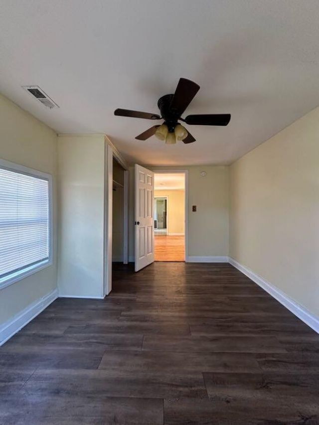 1850 Meeting St Road Photo 4