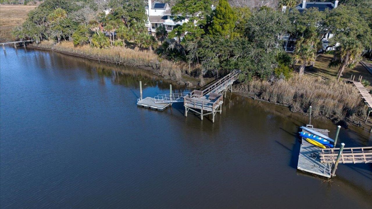 2003 Wharf Landing Court Photo 80