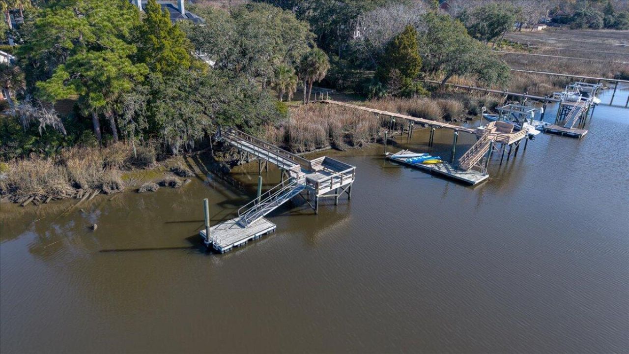 2003 Wharf Landing Court Photo 81