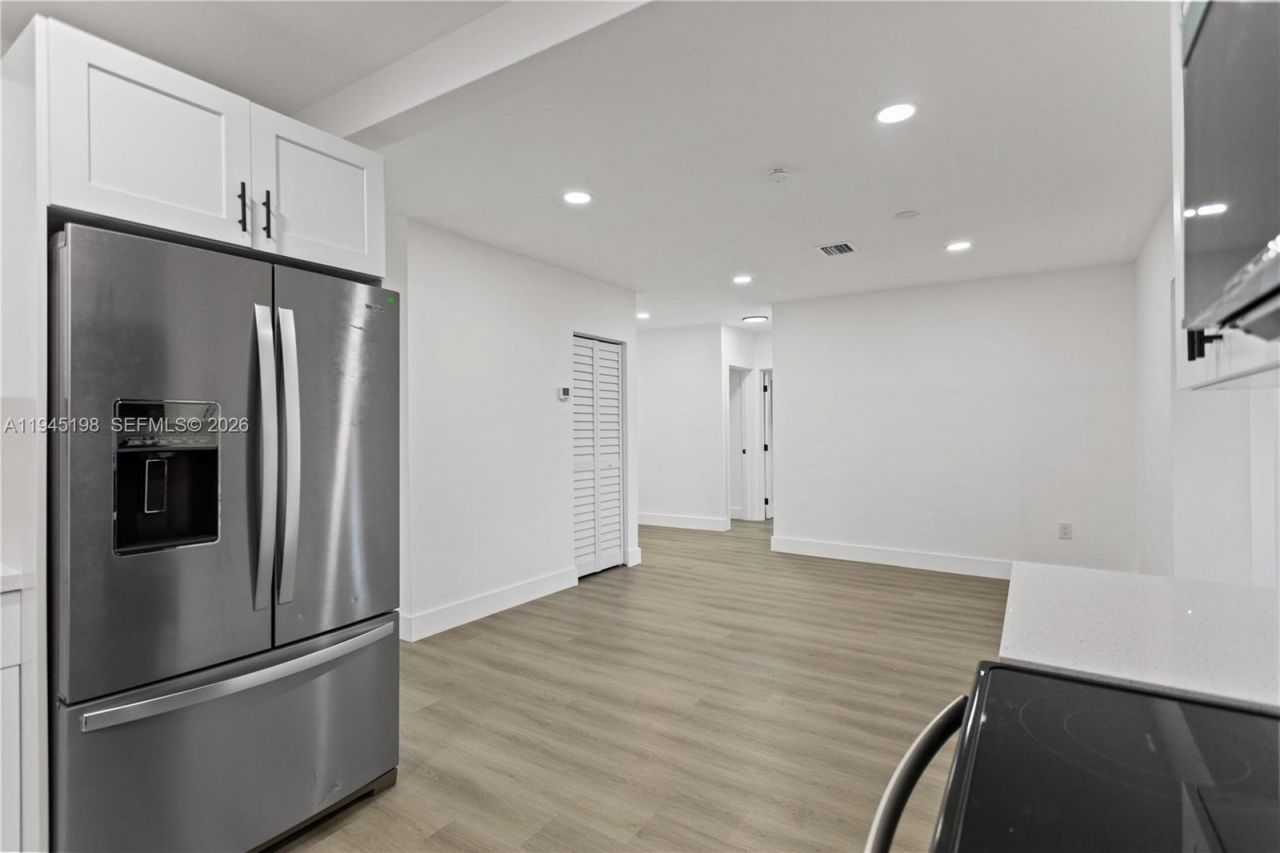 13310 NW 17th Pl, Miami, FL 33167 Photo