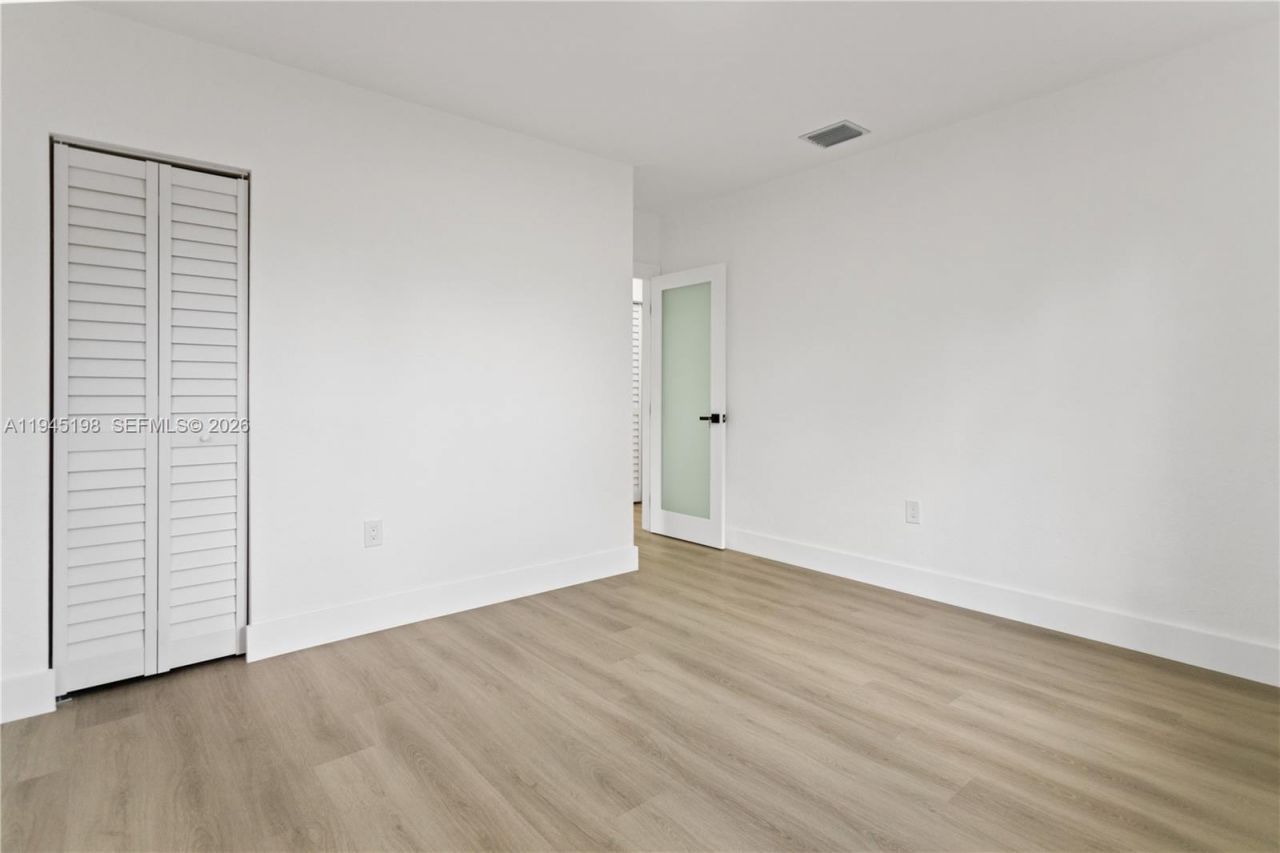 13310 NW 17th Pl, Miami, FL 33167 Photo