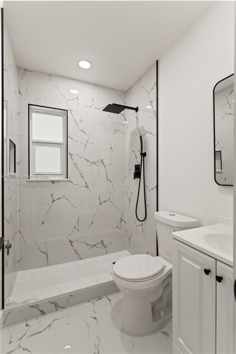 13310 NW 17th Pl, Miami, FL 33167 Photo