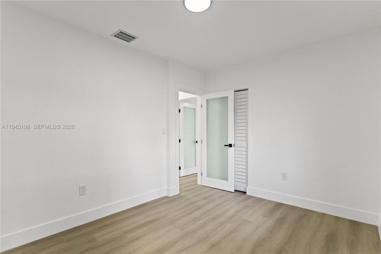 13310 NW 17th Pl, Miami, FL 33167 Photo