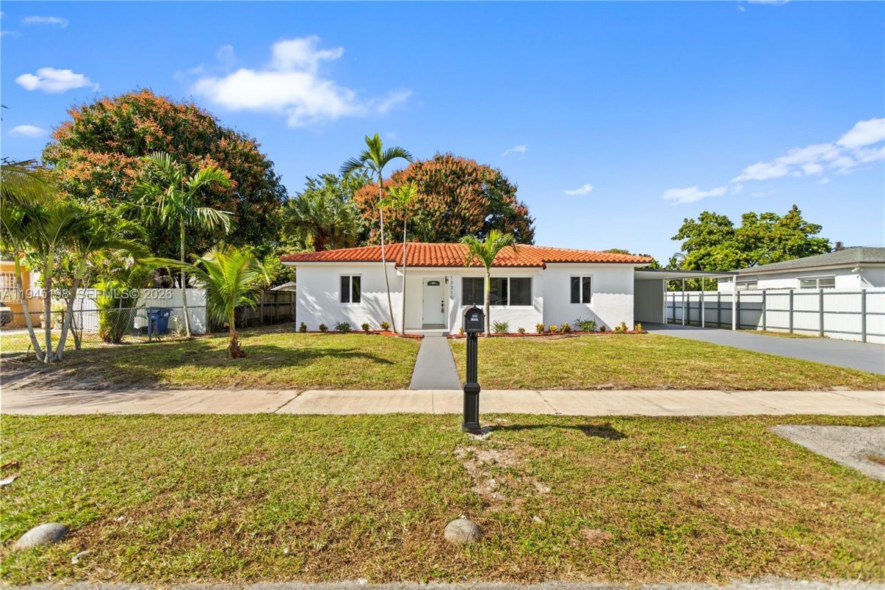 13310 NW 17th Pl, Miami, FL 33167 Photo