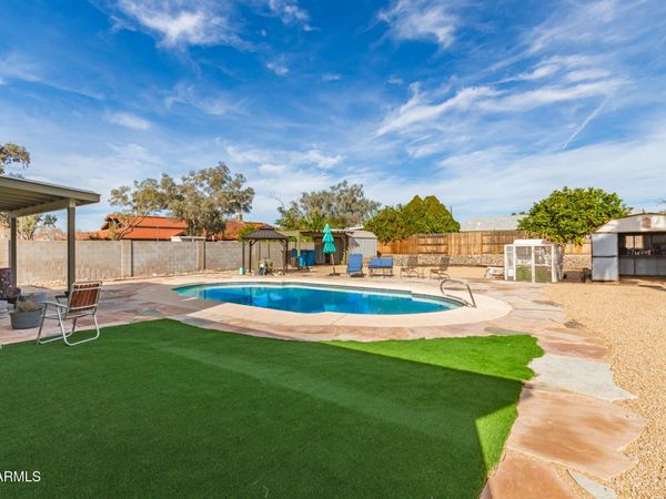 4826 W WAGONER Road, Glendale, AZ 85308