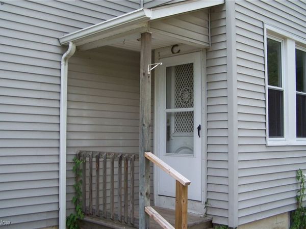 15962 Pierce Street, Unit B, Middlefield, OH 44062