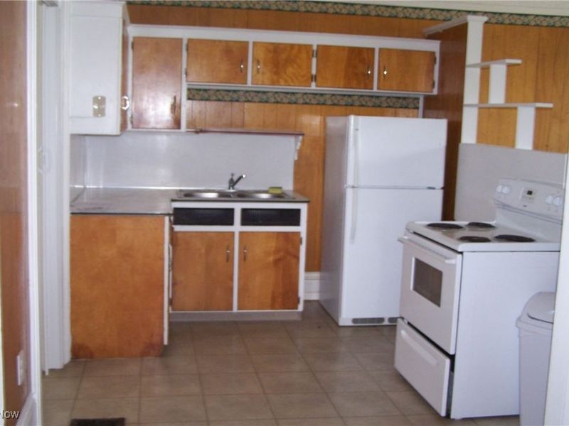 15962 Pierce Street, Unit B, Middlefield, OH 44062 Photo 2