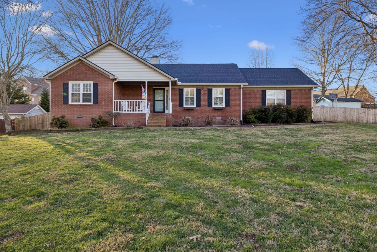 2841 Pedigo Pl, Thompsons Station, TN 37179 Main Photo