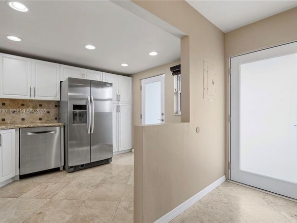 1075 NE Miami Gardens Dr, Unit 306, Miami, FL 33179