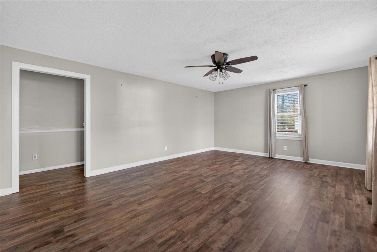 760 Coral Acres Drive Photo 4