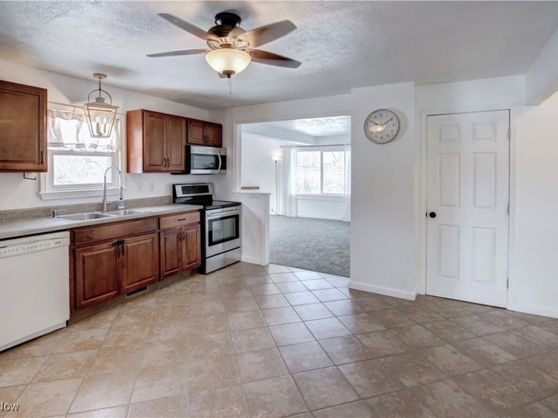 756 State Route 303, Streetsboro, OH 44241 Photo 6