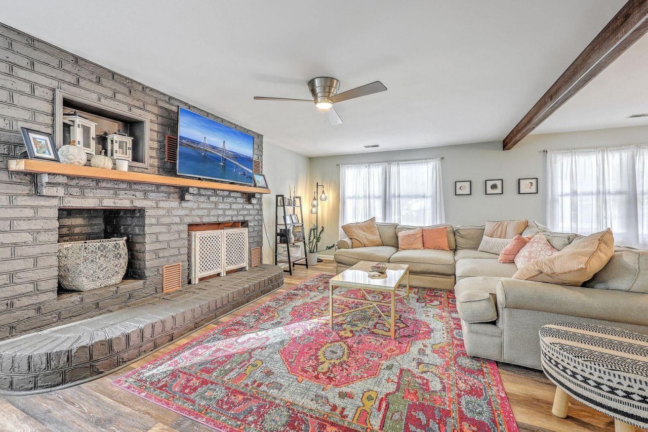 2477 Swallow Drive Photo 13