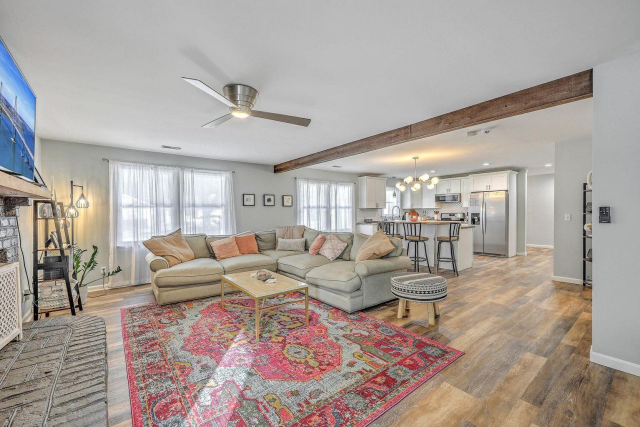 2477 Swallow Drive Photo 14