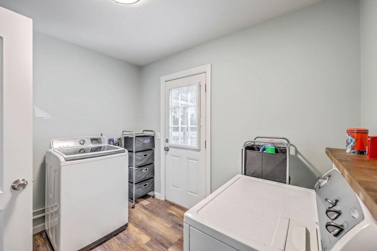 2477 Swallow Drive Photo 16