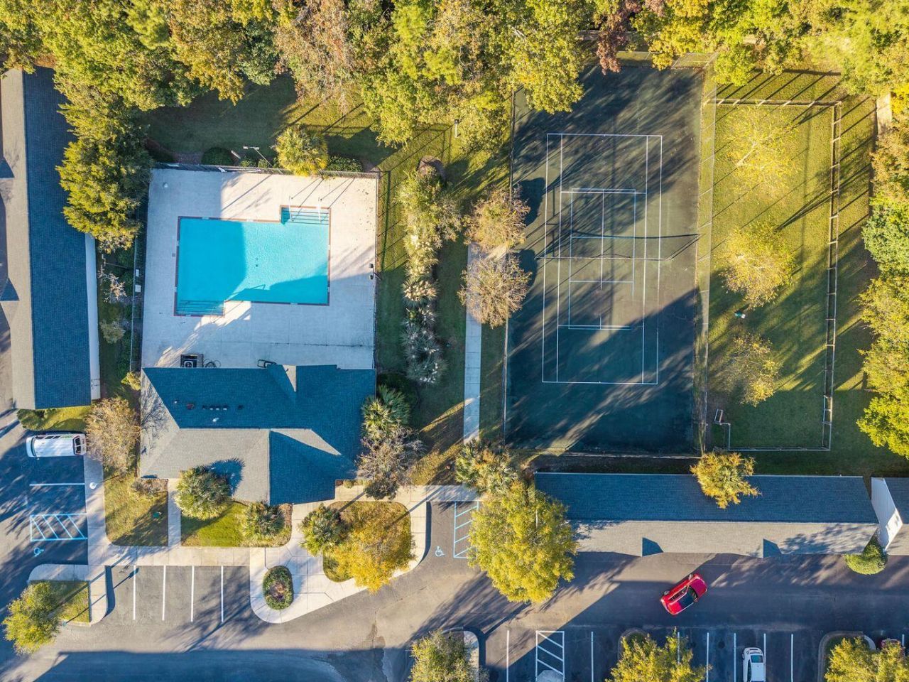 2477 Swallow Drive Photo 2