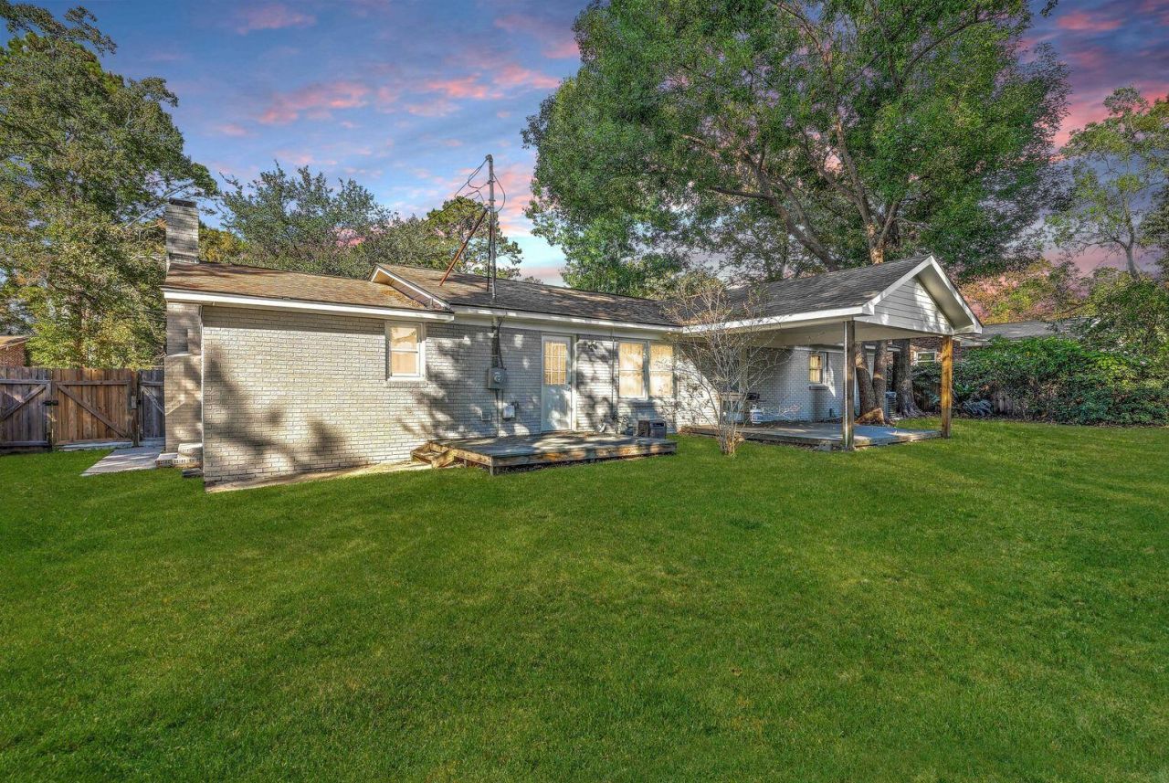 2477 Swallow Drive Photo 28