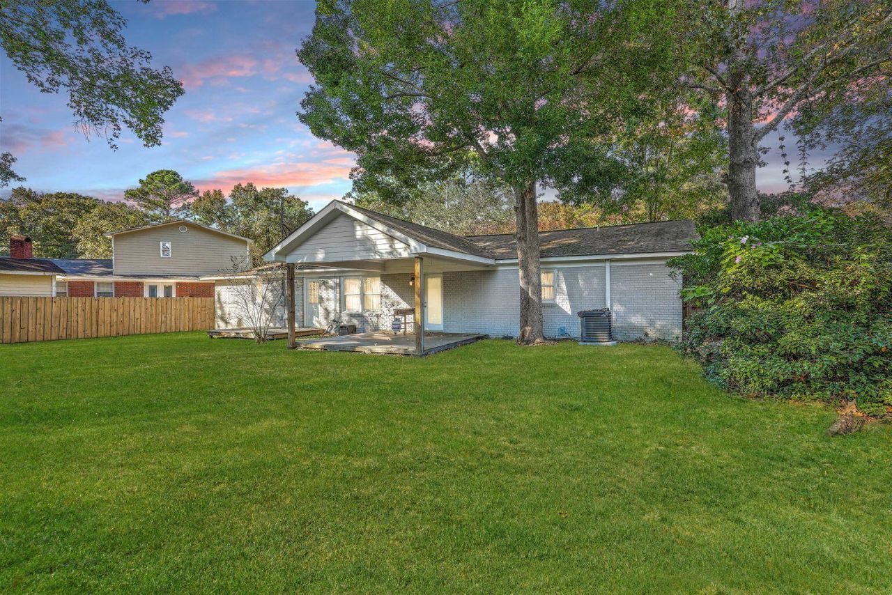 2477 Swallow Drive Photo 29