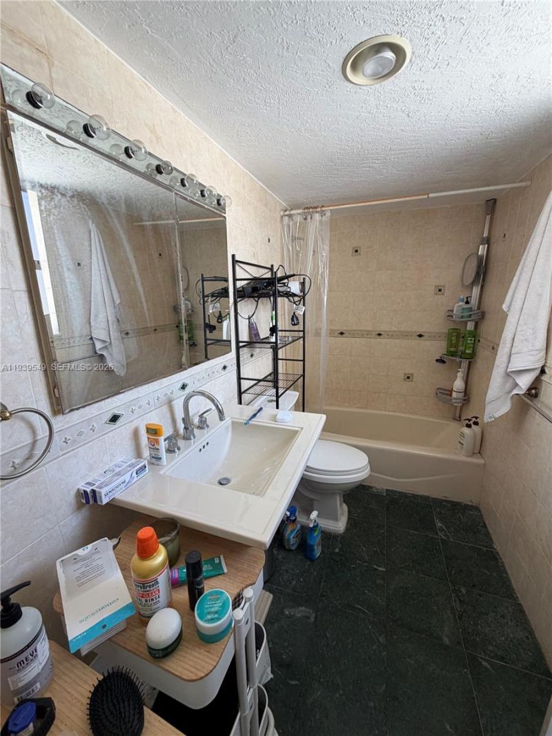 1800 Collins Ave, Unit 19C, Miami Beach, FL 33139 Photo