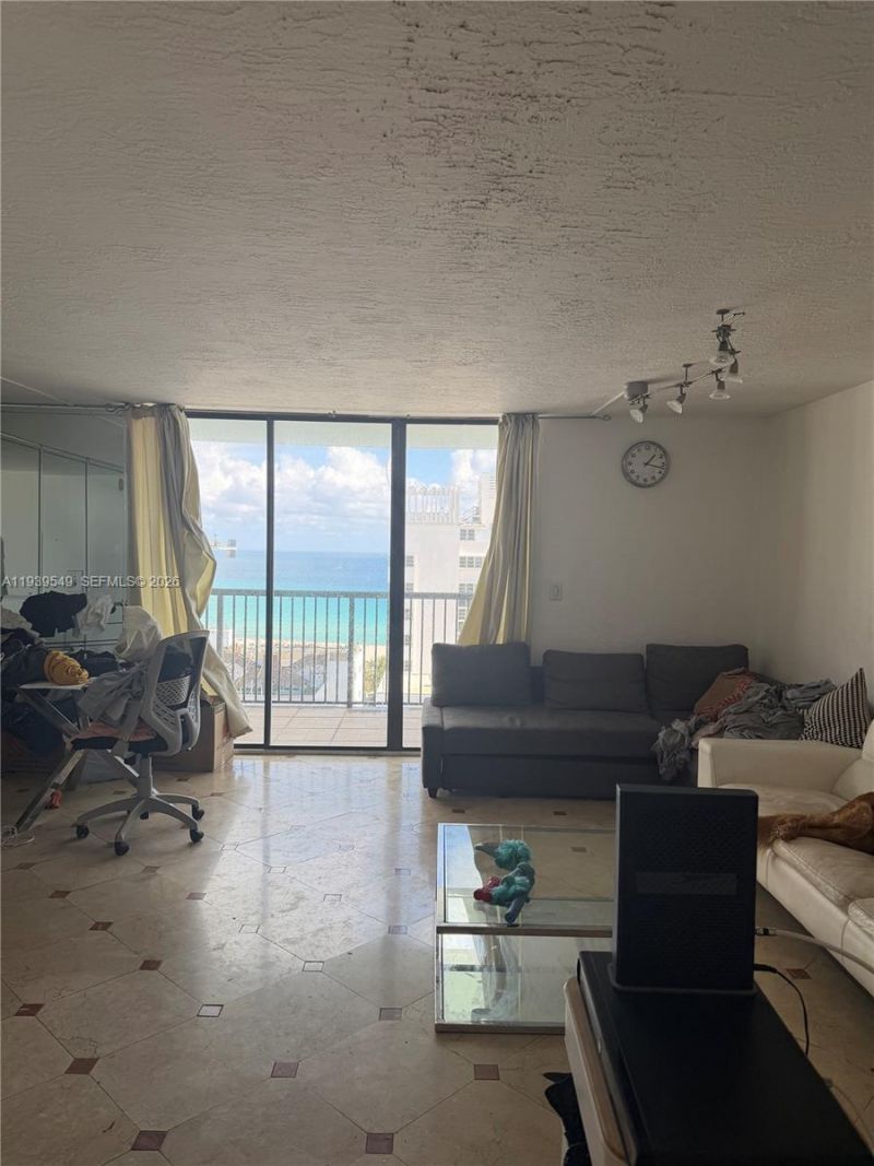 1800 Collins Ave, Unit 19C, Miami Beach, FL 33139 Photo