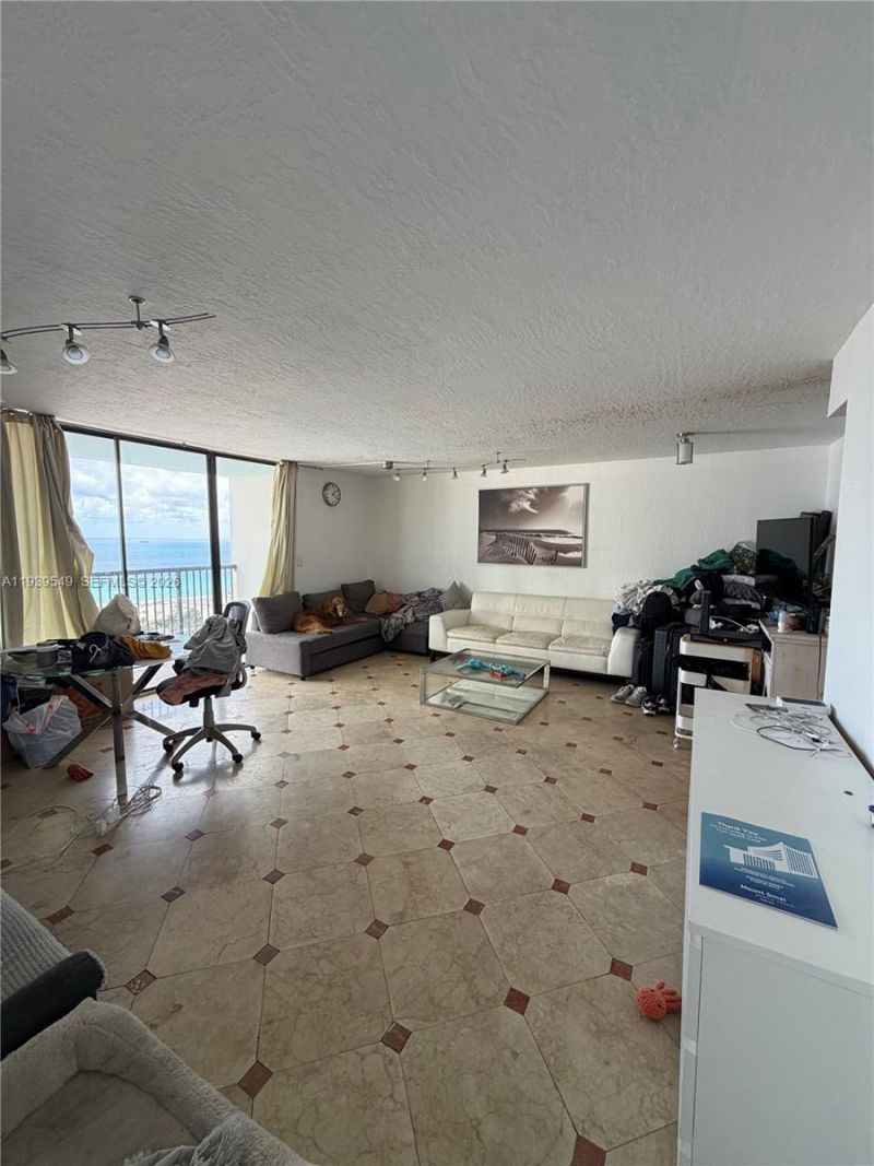 1800 Collins Ave, Unit 19C, Miami Beach, FL 33139 Photo