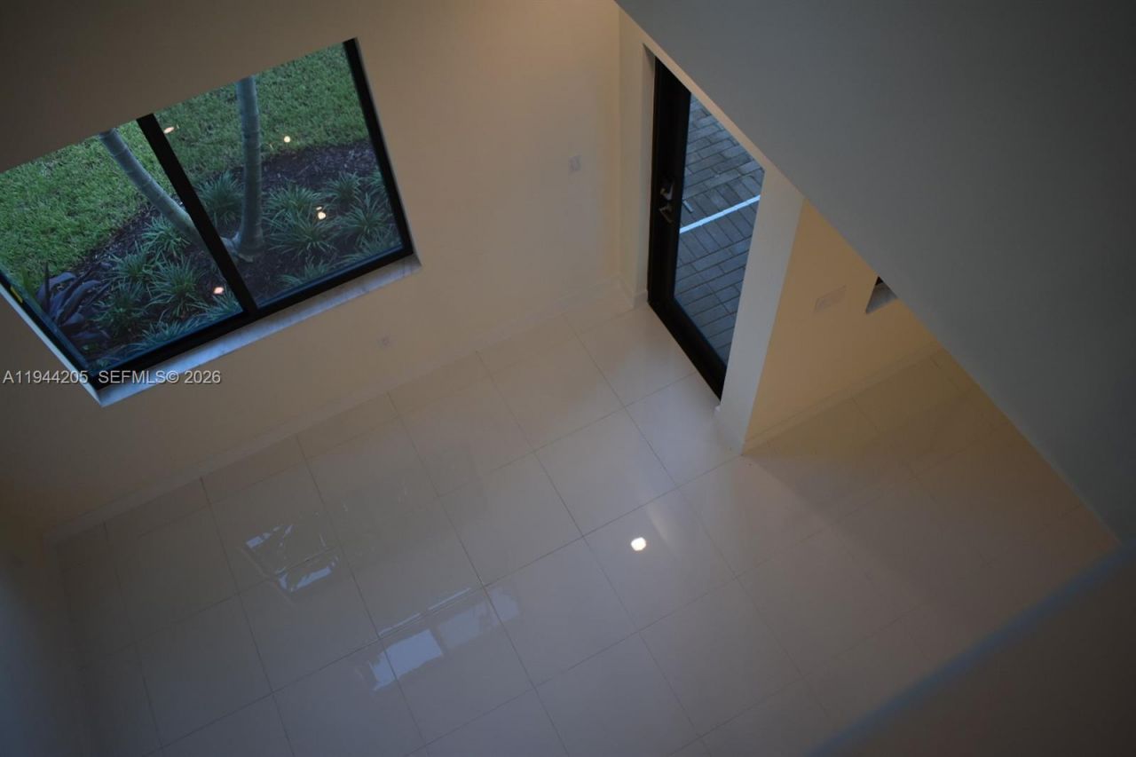 4640 NW 84th Ave , Unit 16, Doral, FL 33166 Photo