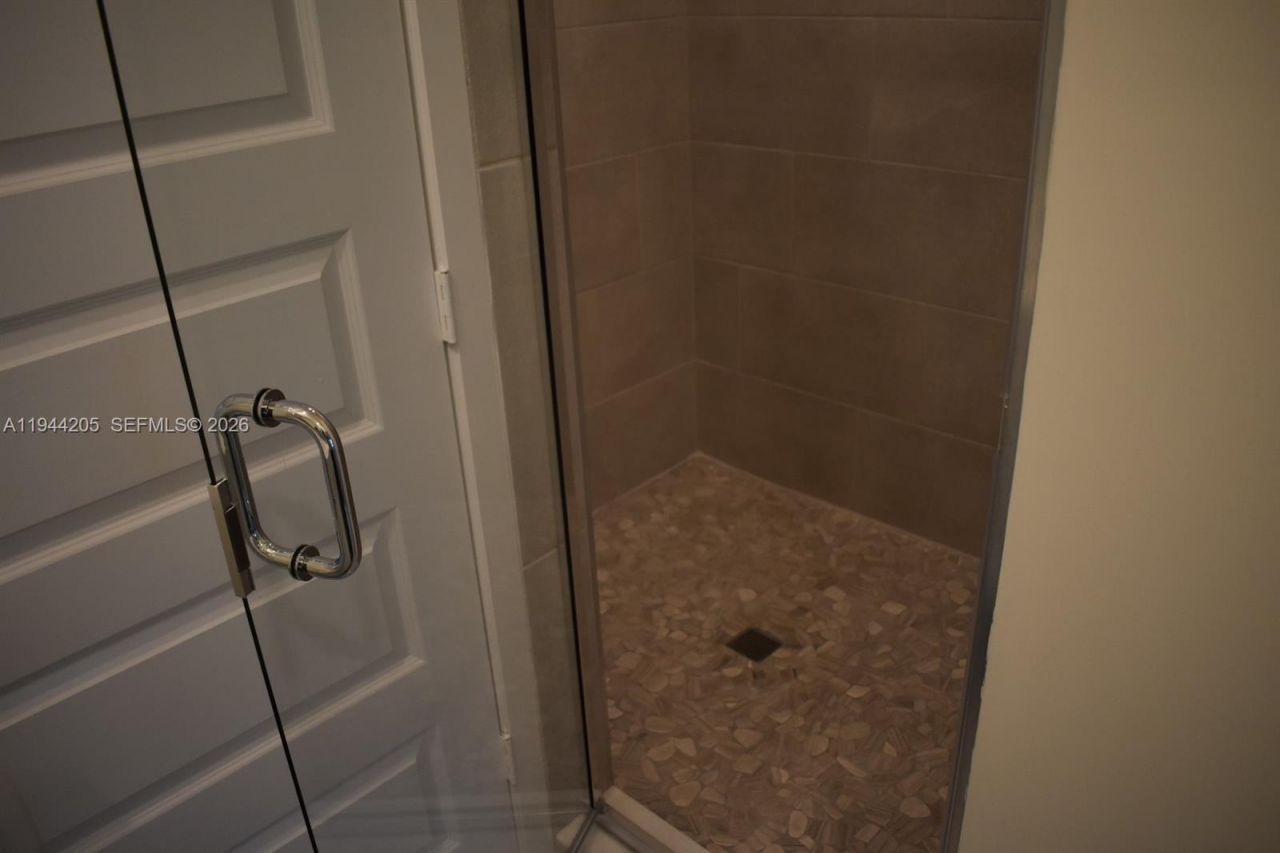 4640 NW 84th Ave , Unit 16, Doral, FL 33166 Photo