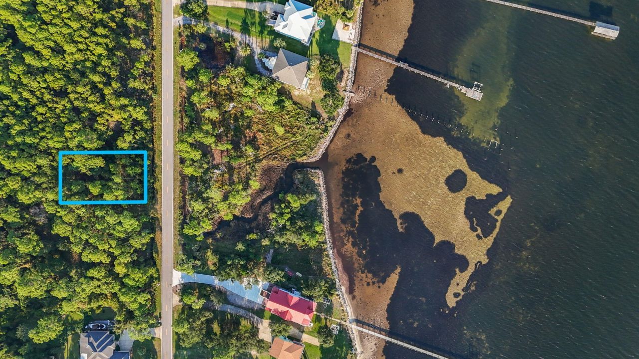 5494 Soundside Drive, Gulf Breeze, FL 32563 Main Photo