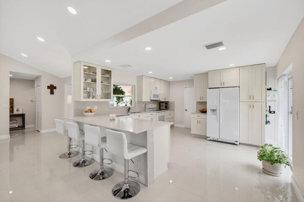 5735 Lakeview Mews Circle, Boynton Beach, FL 33437 Photo