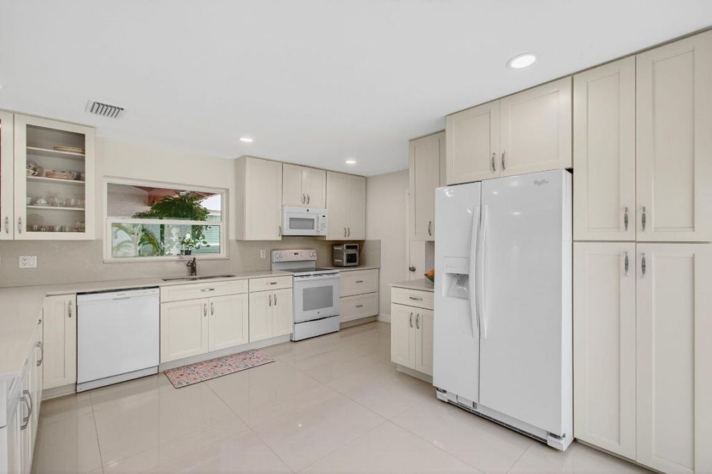 5735 Lakeview Mews Circle, Boynton Beach, FL 33437 Photo