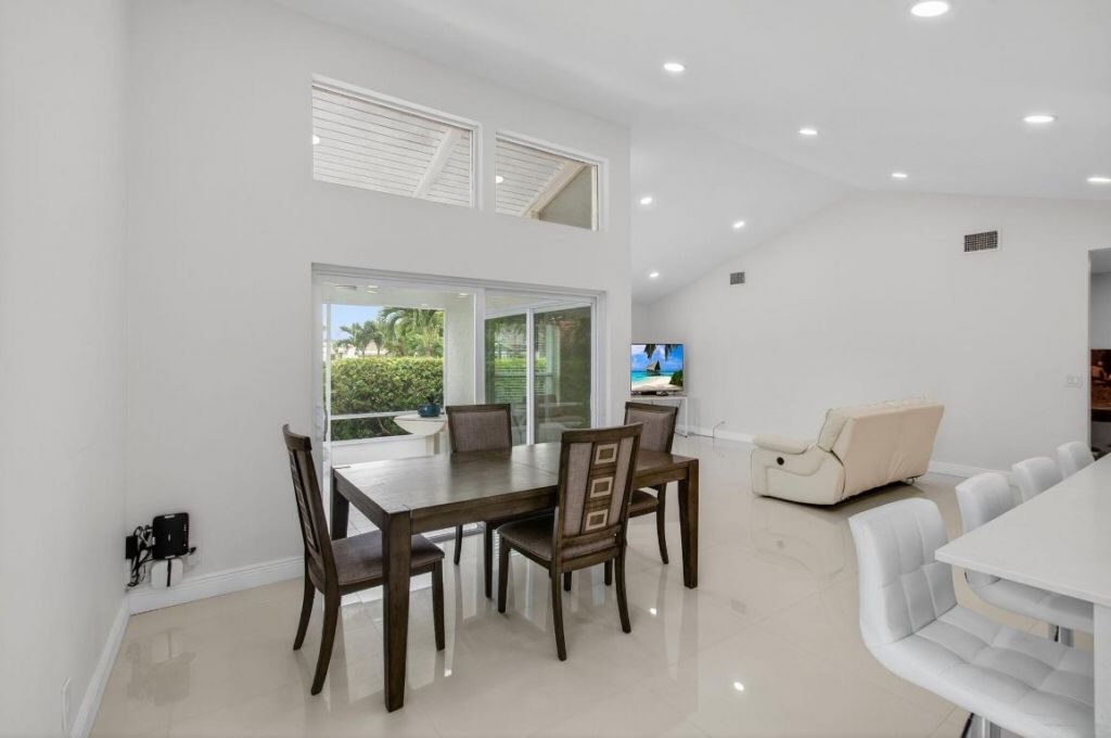 5735 Lakeview Mews Circle, Boynton Beach, FL 33437 Photo