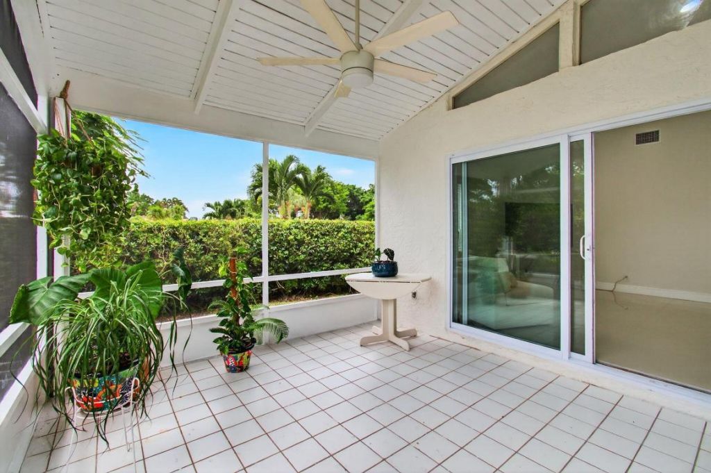 5735 Lakeview Mews Circle, Boynton Beach, FL 33437 Photo