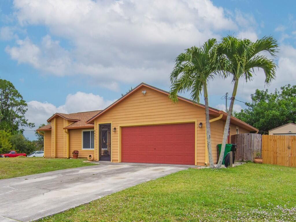 4401 SW Babylon Street, Port Saint Lucie, FL 34953 Photo