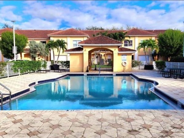 501 Talia Circle, Palm Springs, FL 33461