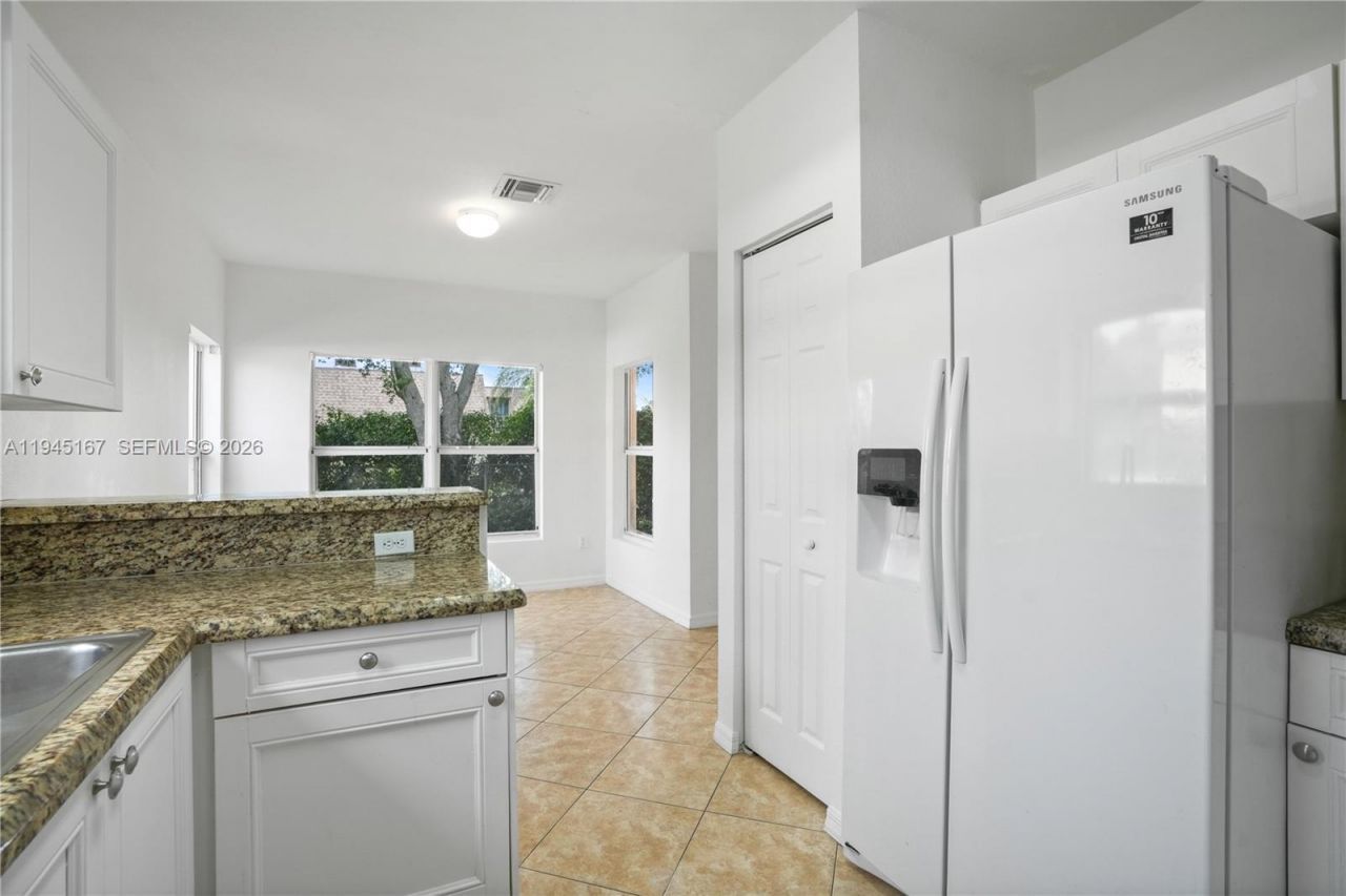501 Talia Circle, Palm Springs, FL 33461 Photo