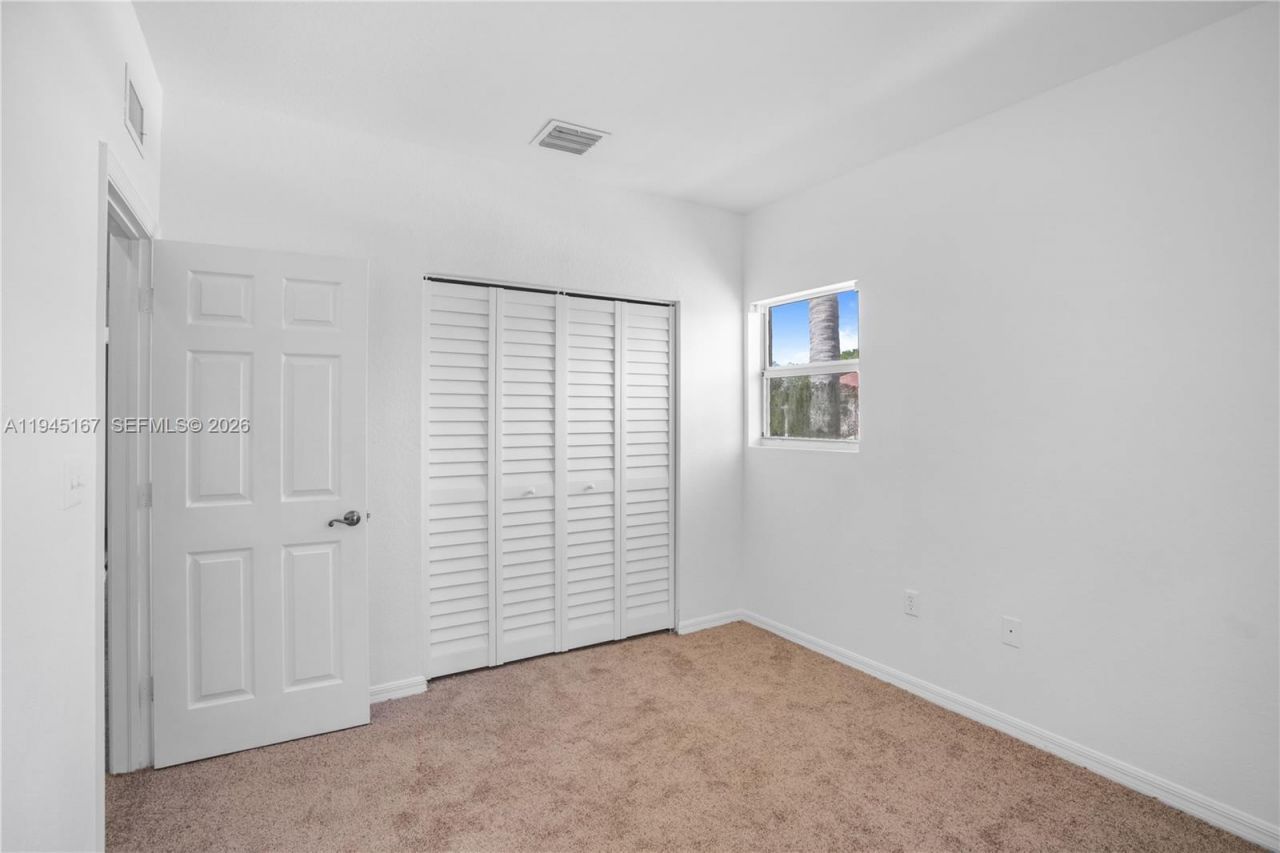 501 Talia Circle, Palm Springs, FL 33461 Photo