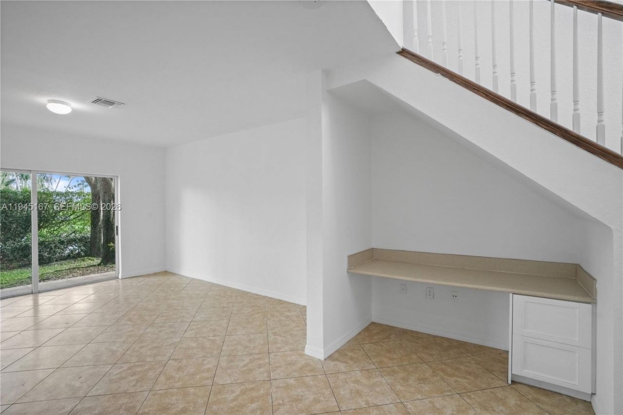 501 Talia Circle, Palm Springs, FL 33461 Photo