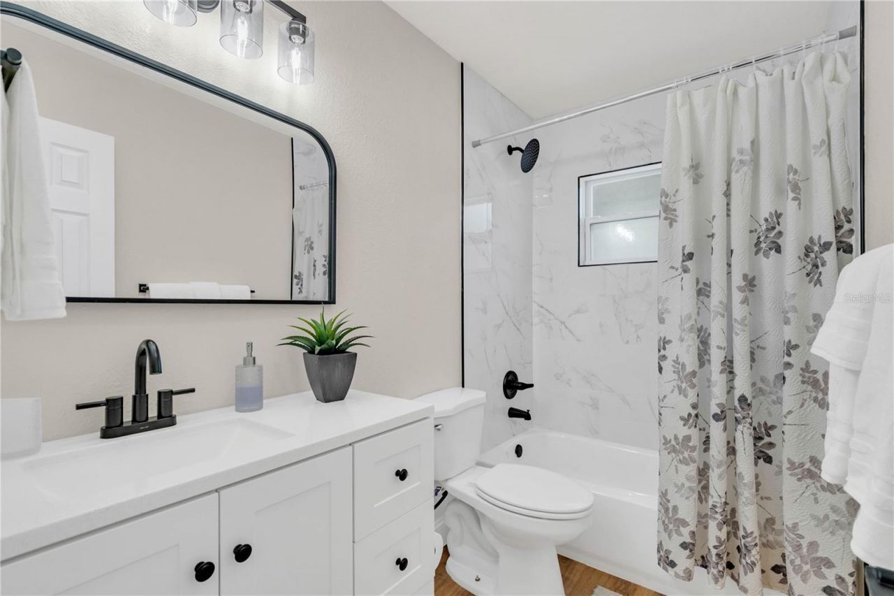 1825 Shore Acres Blvd Ne, Saint Petersburg, FL 33703 Photo