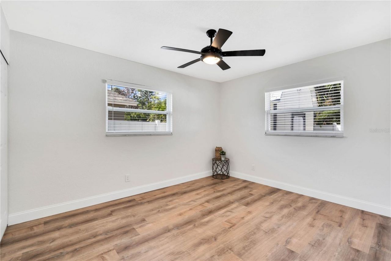 1825 Shore Acres Blvd Ne, Saint Petersburg, FL 33703 Photo