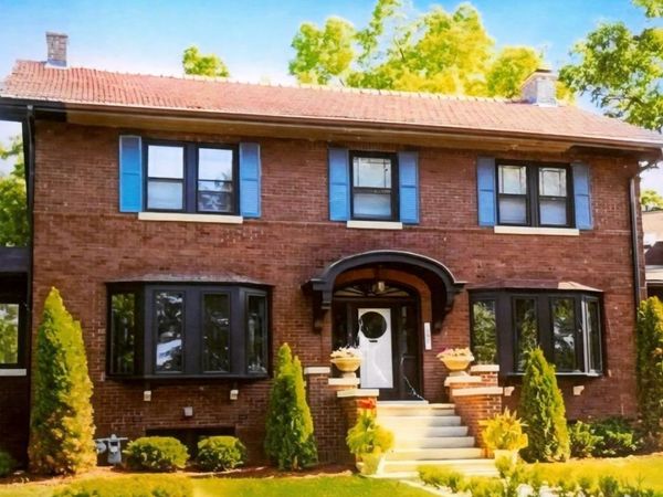 197 Longcommon Road, Riverside, IL 60546