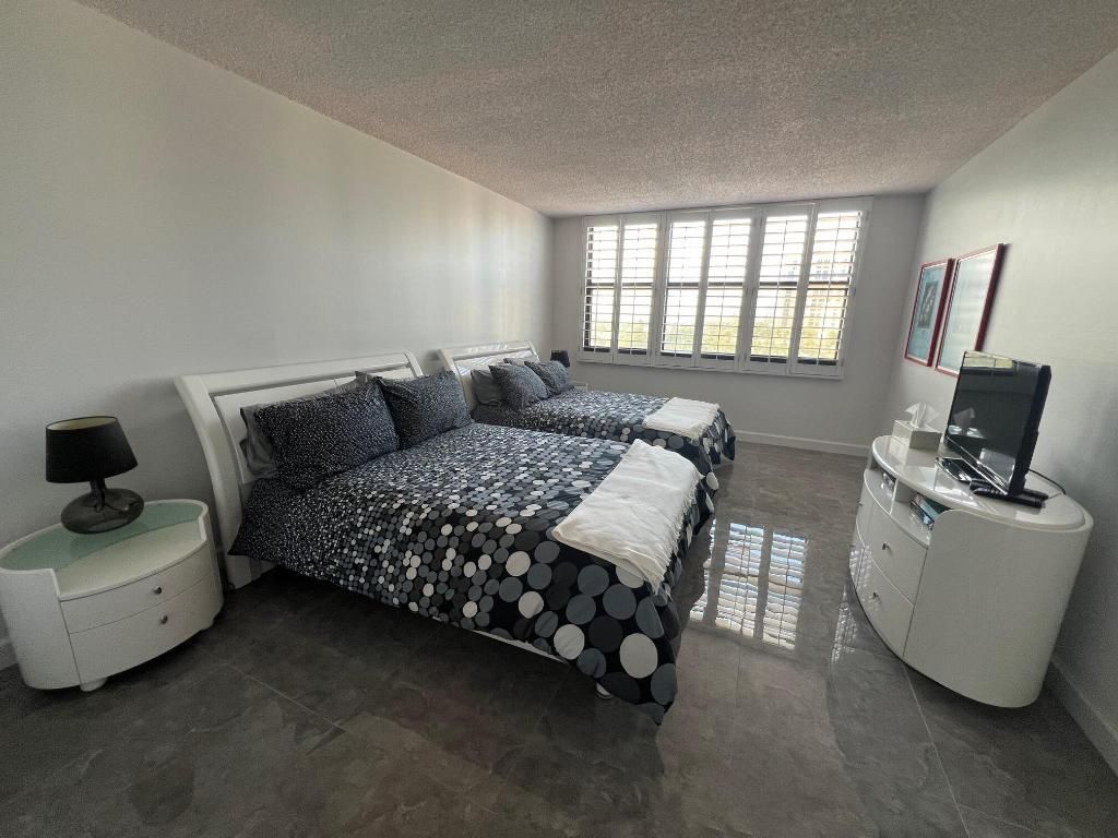 3400 N Ocean Drive, Unit 905, Singer Island, FL 33404 Photo