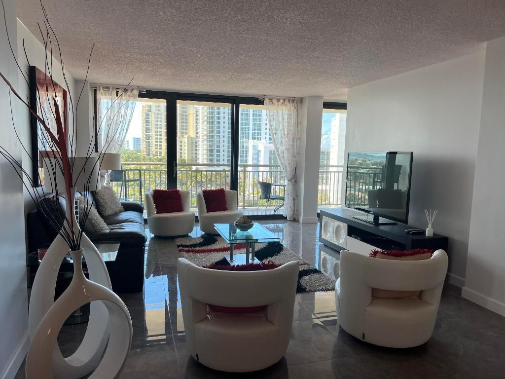 3400 N Ocean Drive, Unit 905, Singer Island, FL 33404 Photo
