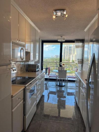 3400 N Ocean Drive, Unit 905, Singer Island, FL 33404 Photo