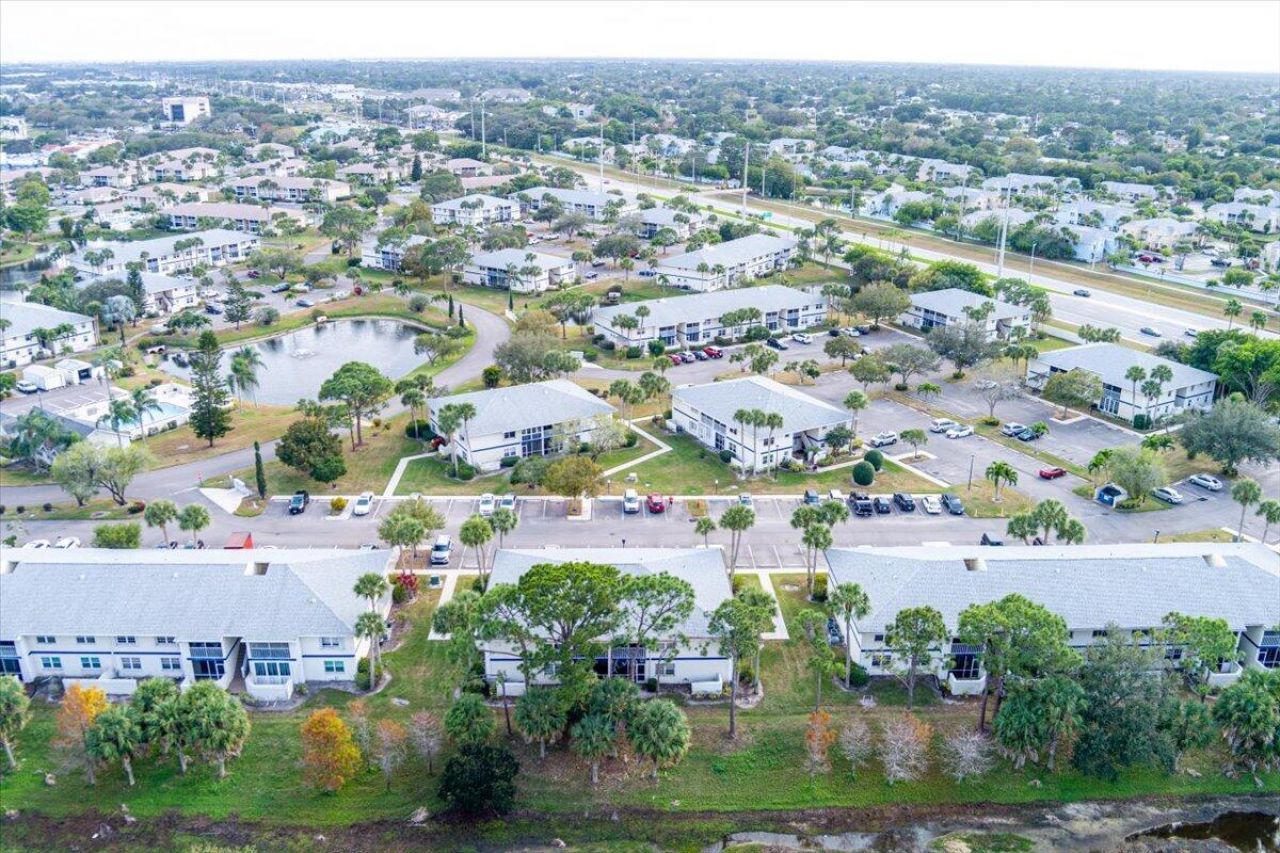 1506 SE Royal Green Circle, Unit 204, Port Saint Lucie, FL 34952 Photo